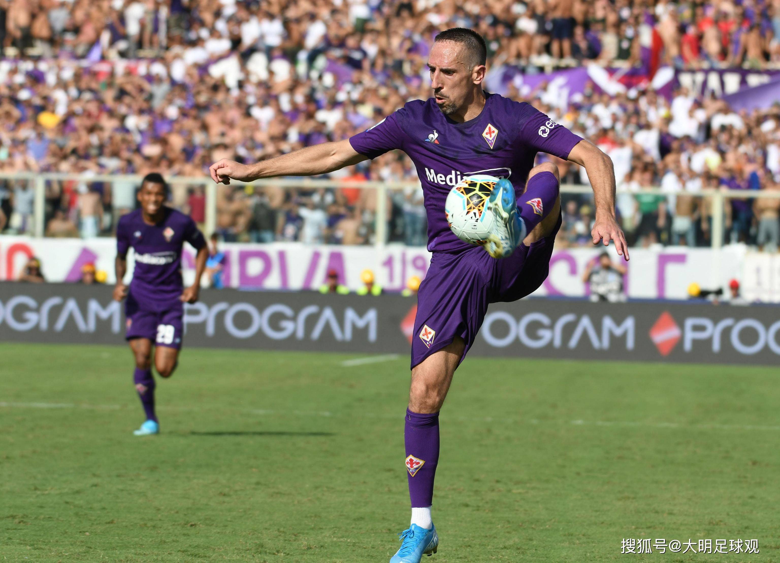 世俱杯赛程-佛罗伦萨连败,保级压力增大的简单介绍