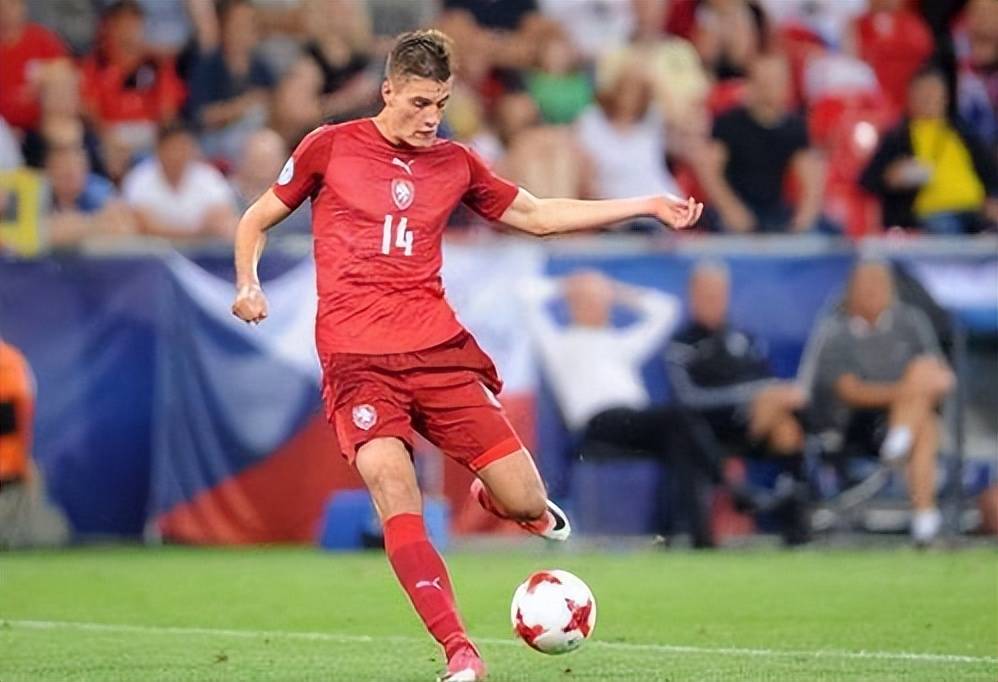 世俱杯官网-包含荷兰主场力克阿尔巴尼亚,积分上升至次席的词条