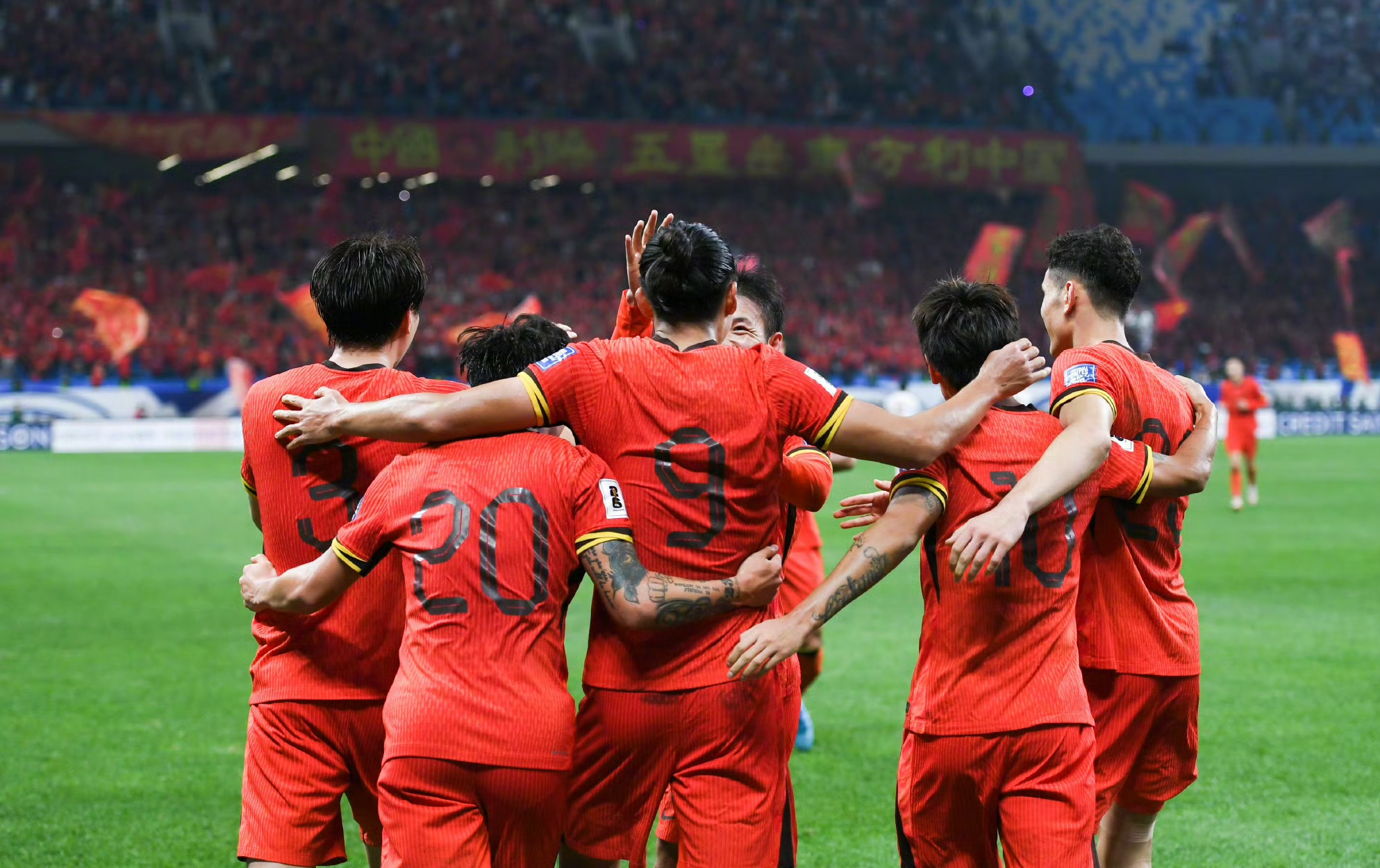 快节奏赛事中两支球队战胜对手 快节奏赛事中两支球队战胜对手