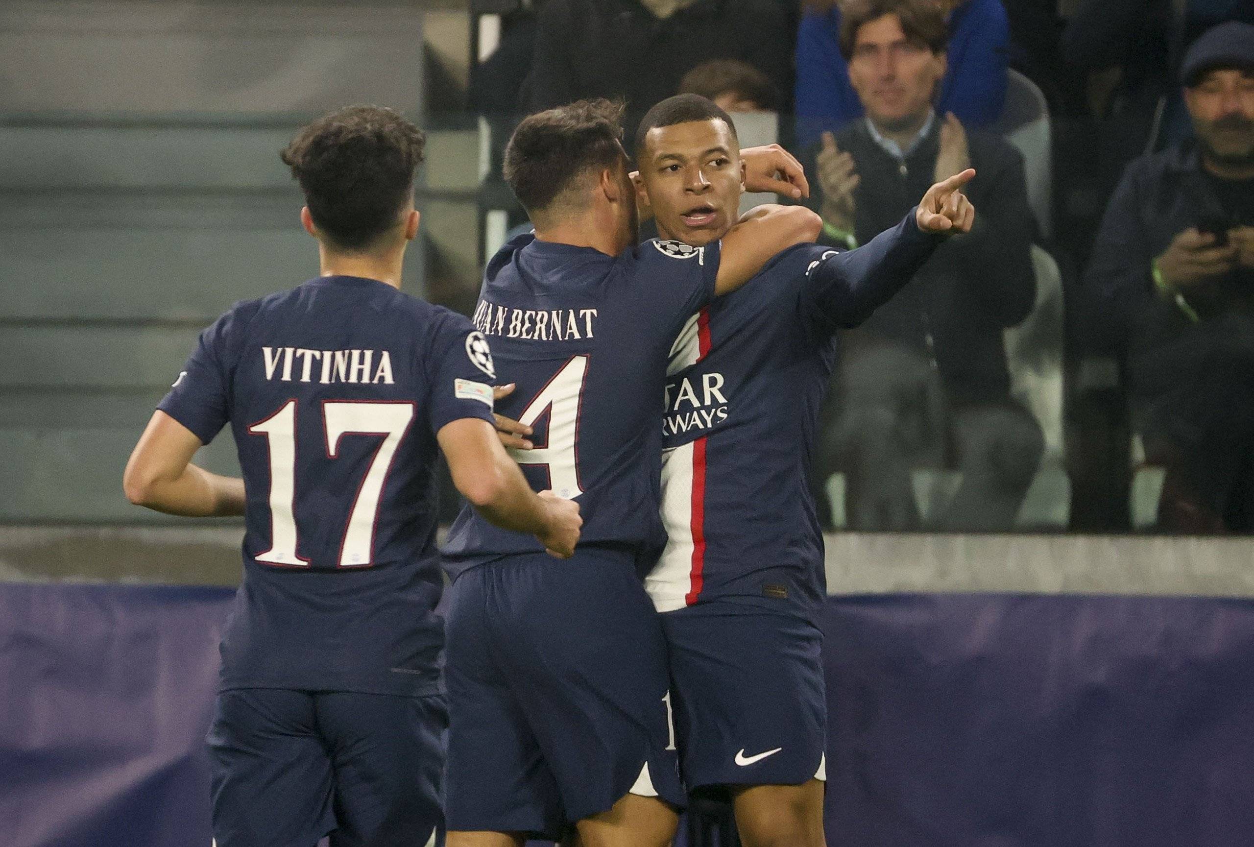 包含欧冠半决赛:巴黎击败皇家马德里,晋级决赛!的词条 包含欧冠半决赛:巴黎击败皇家马德里,晋级决赛!的词条