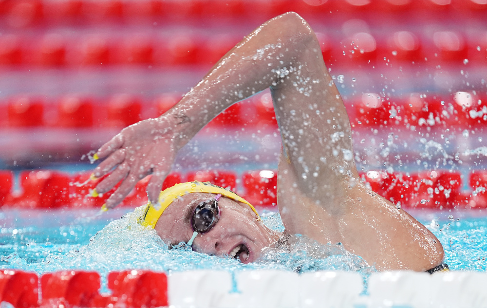 世俱杯冠军-加拿大选手夺得游泳比赛季军