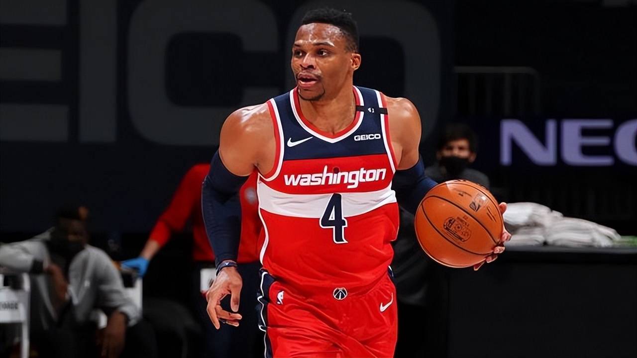 年轻球员逐渐展现出成熟的球技,成为球队中的关键人物的简单介绍 年轻球员逐渐展现出成熟的球技,成为球队中的关键人物的简单介绍