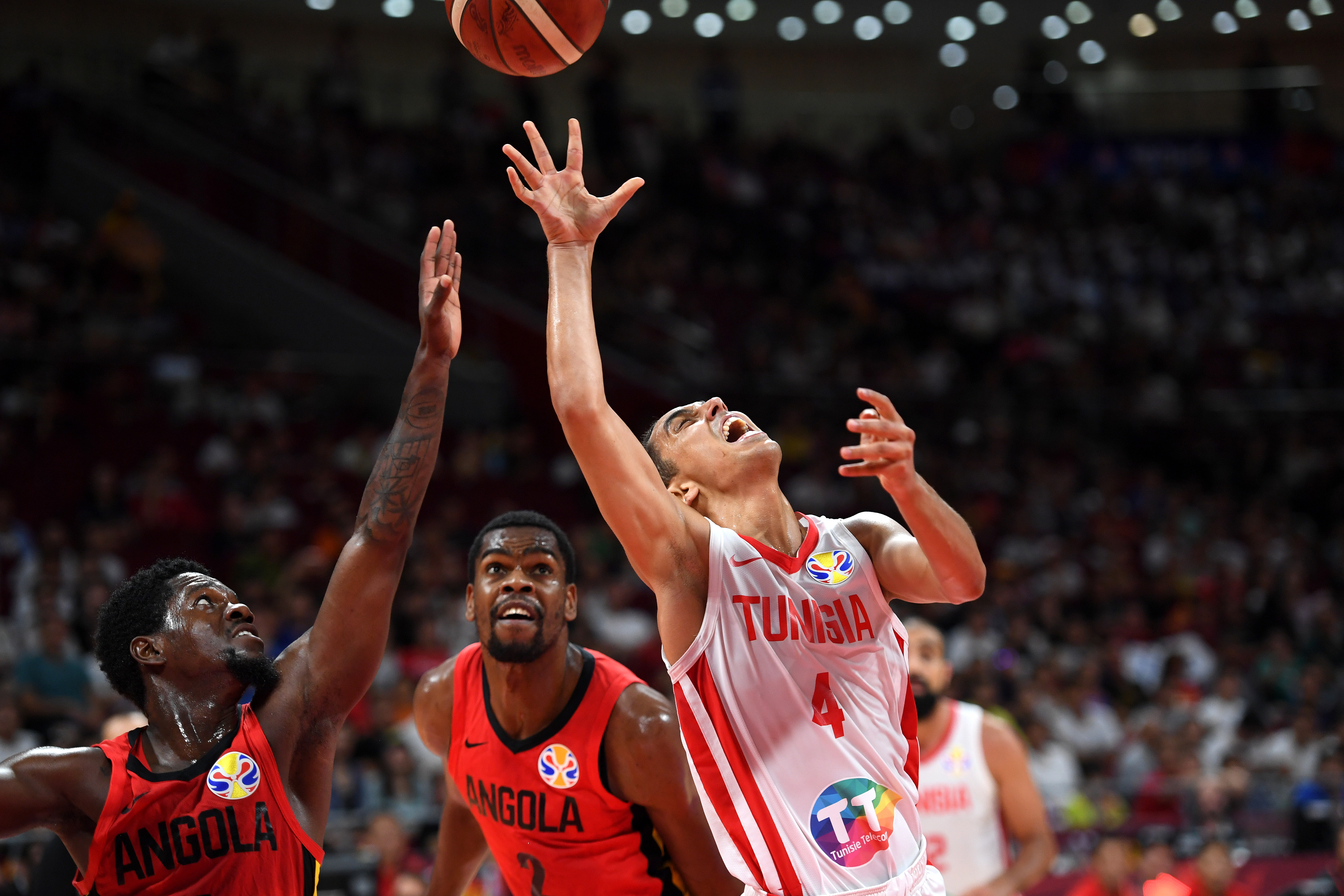 世俱杯直播-匈牙利篮球联赛季后赛进入决赛阶段