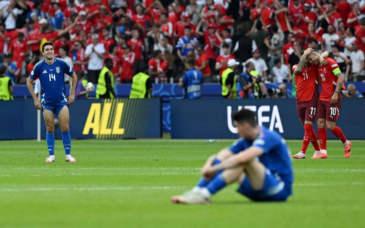 包含欧预赛赛场上再次掀起一场激动人心的狂欢的词条