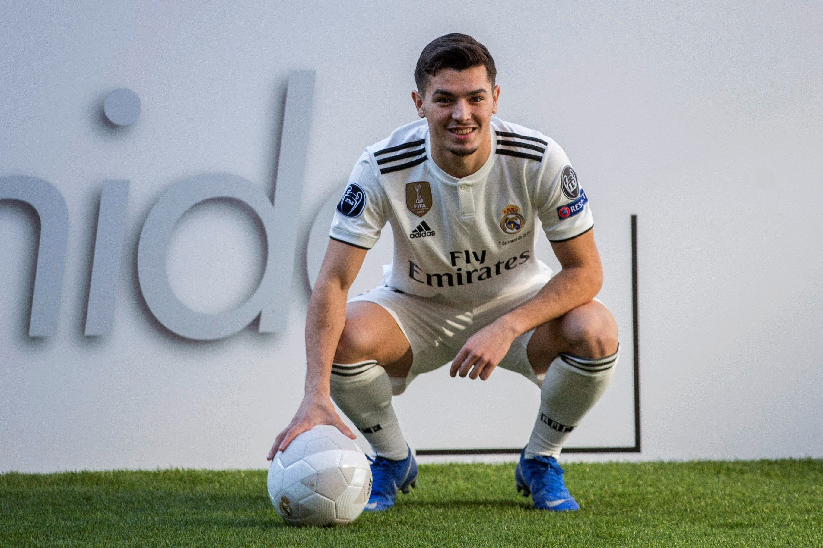 哥伦比亚队以高质量球员获胜