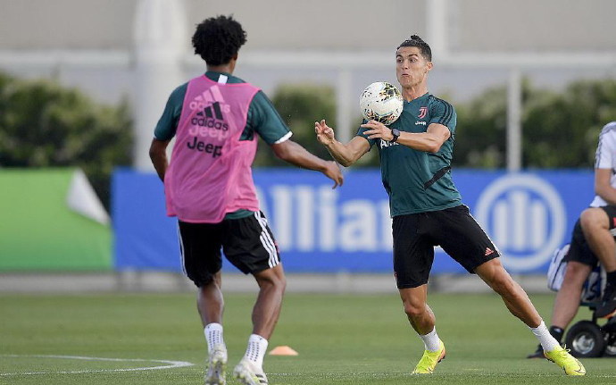 世俱杯官网-博洛尼亚主帅调整阵容,积极备战