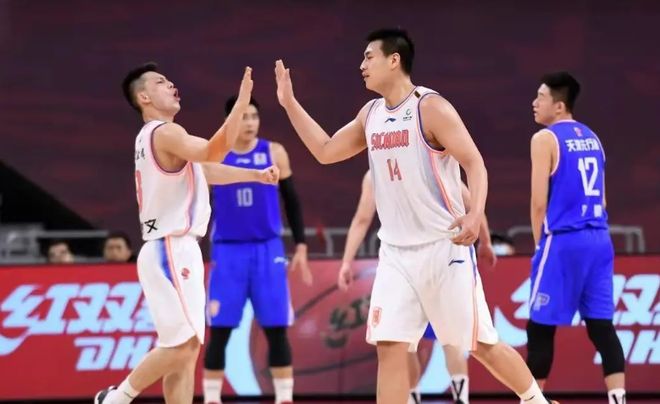 世俱杯决赛-关于四川男篮临时召回,凯旋而归走到死水谁名剖盘?的信息