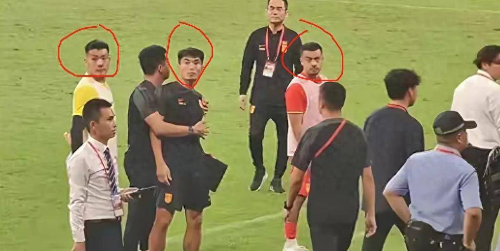 世俱杯决赛-包含凯泽斯劳滕战术众说纷纭,球员表现褒贬不一的词条