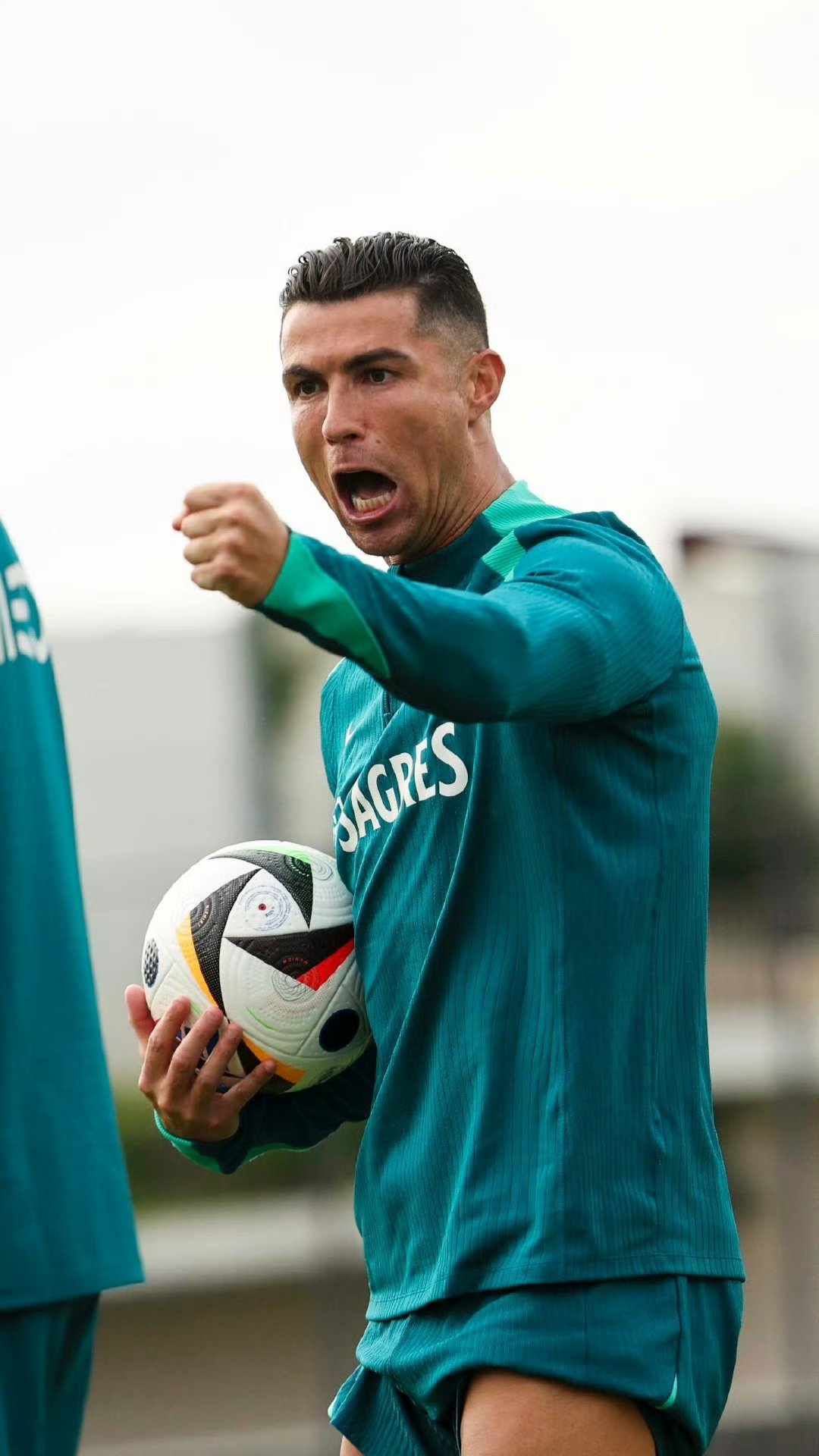 欧洲杯预选赛:球员体能训练加强,备战态势乐观的简单介绍 欧洲杯预选赛:球员体能训练加强,备战态势乐观的简单介绍