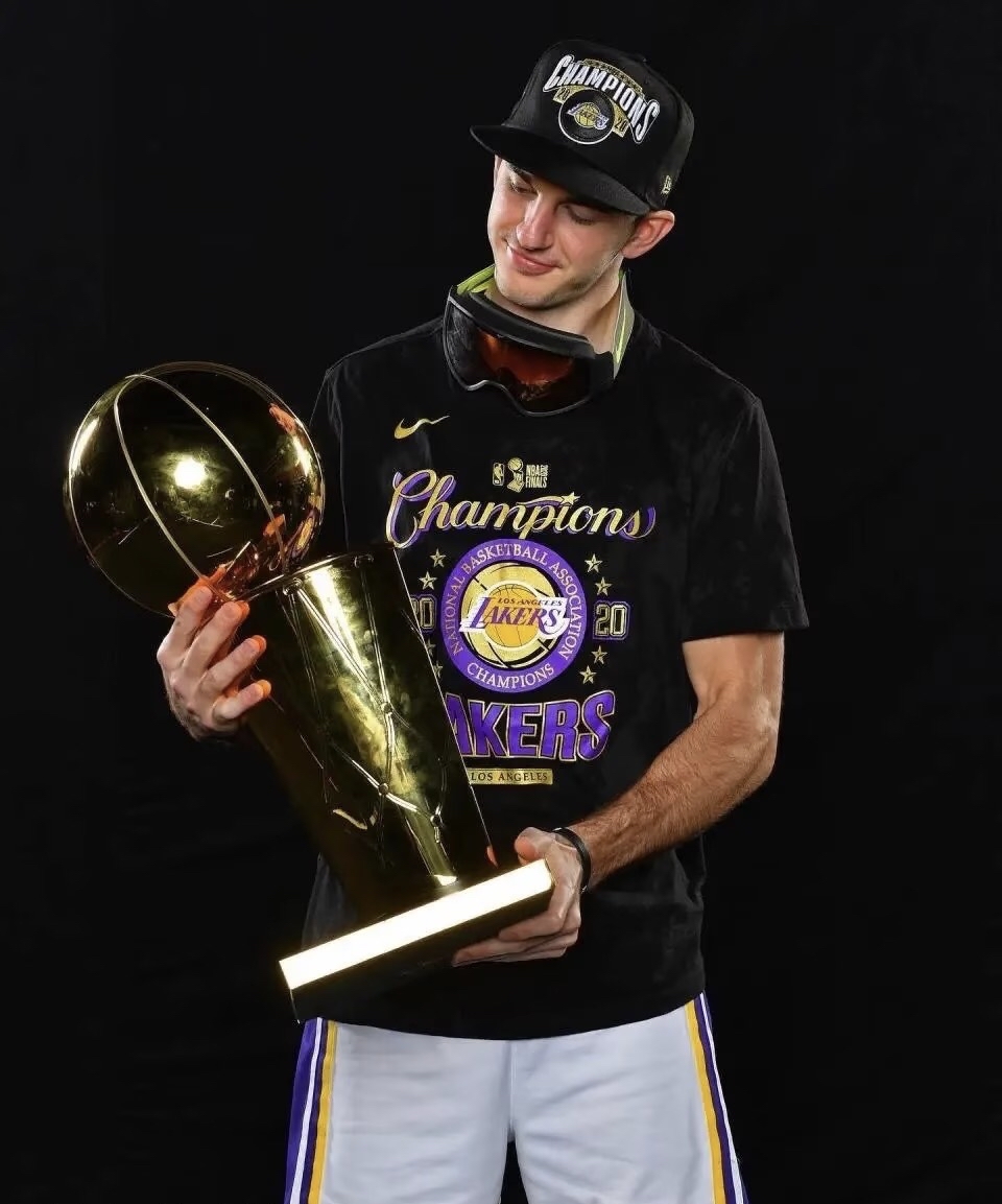 澳大利亚篮球新秀实力惊艳的简单介绍