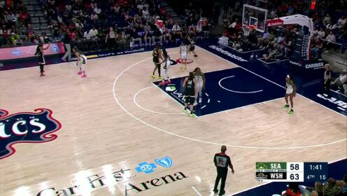 世俱杯参赛资格-包含天津泰达门神连连扑出,客场取胜锁定胜局的词条