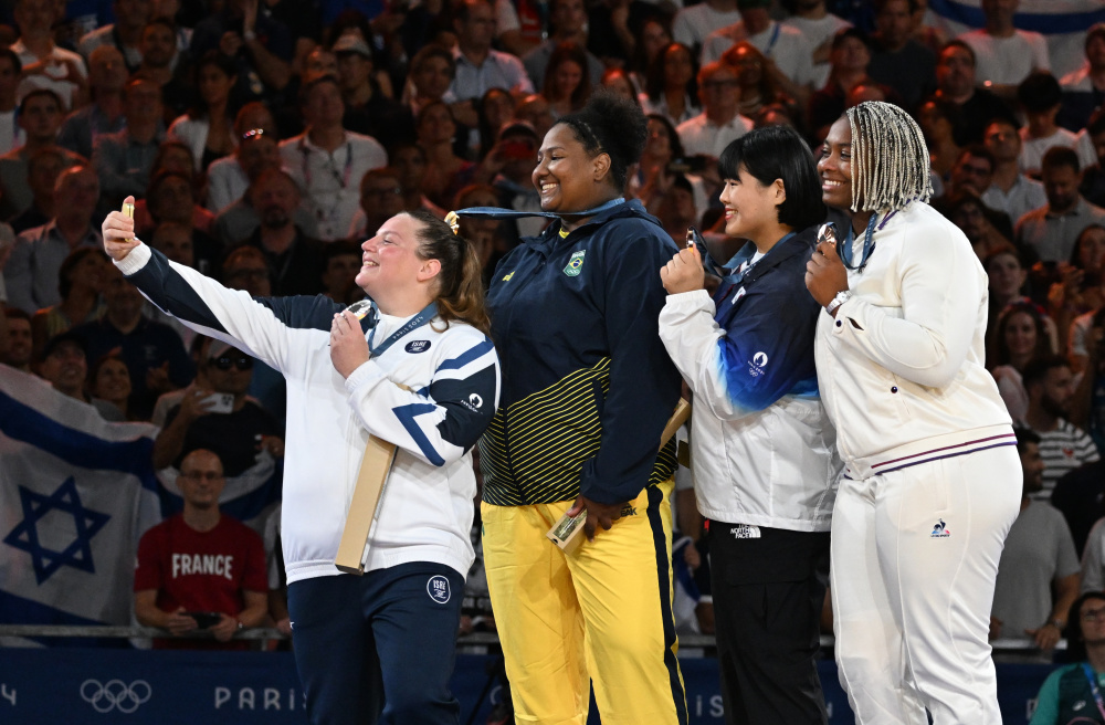 世俱杯分组-包含哥伦比亚柔道选手历尽艰辛夺第三十一的词条