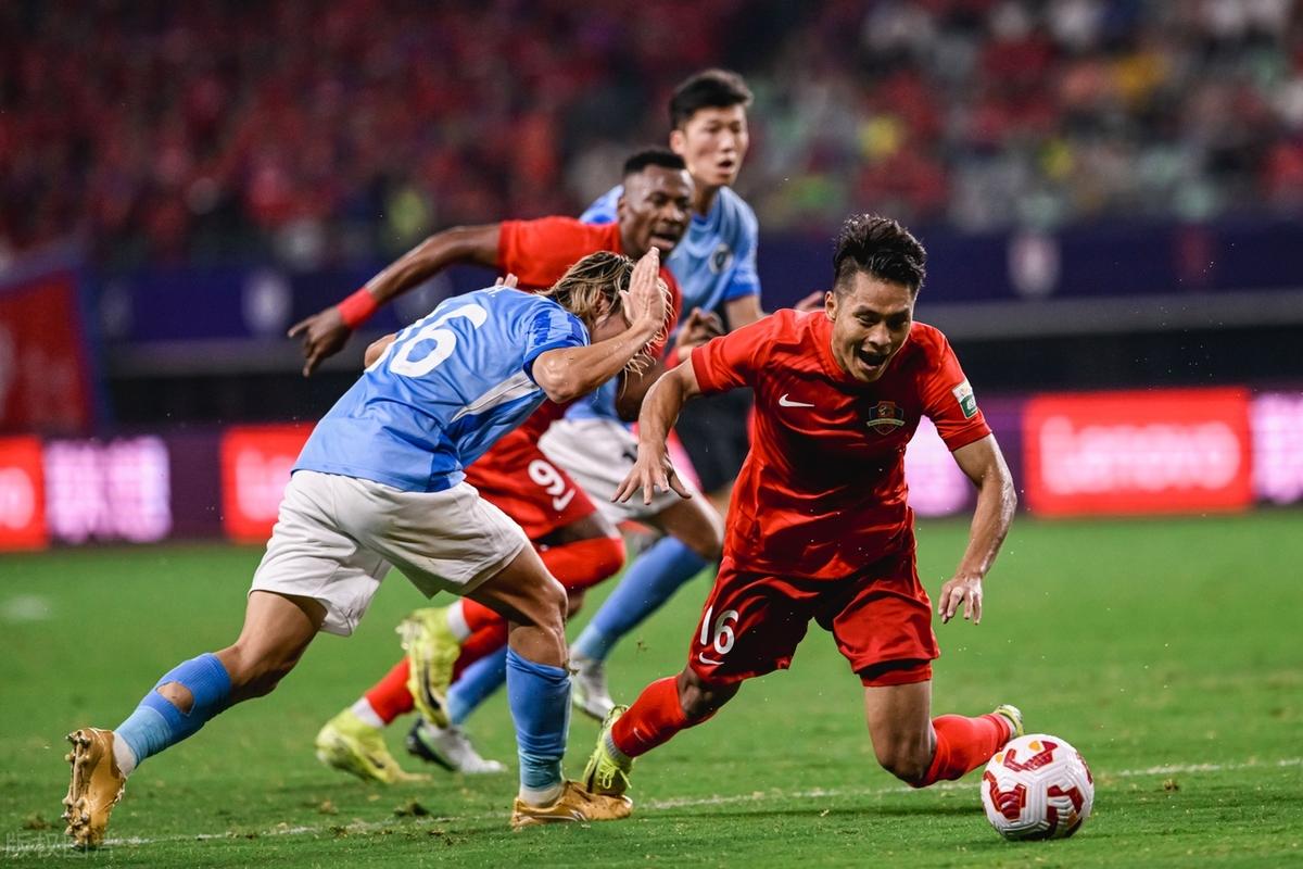 波兰国脚破门,力夺欧国联胜利 波兰国脚破门,力夺欧国联胜利