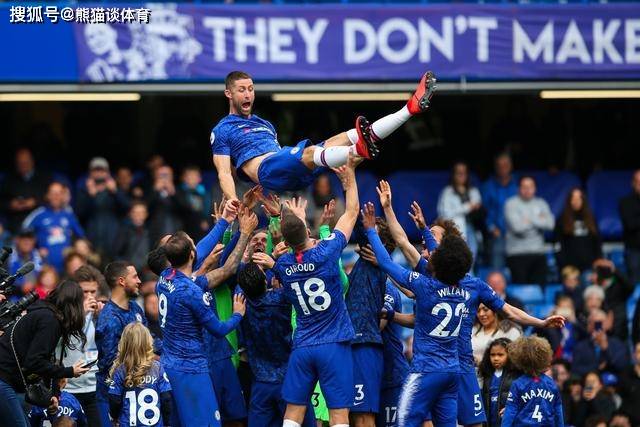 关于弗赖堡凭借一场胜利，士气高昂的信息