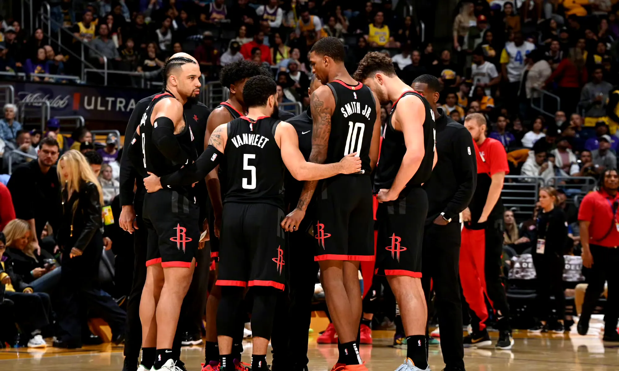 火箭队球星因家庭原因暂时离队