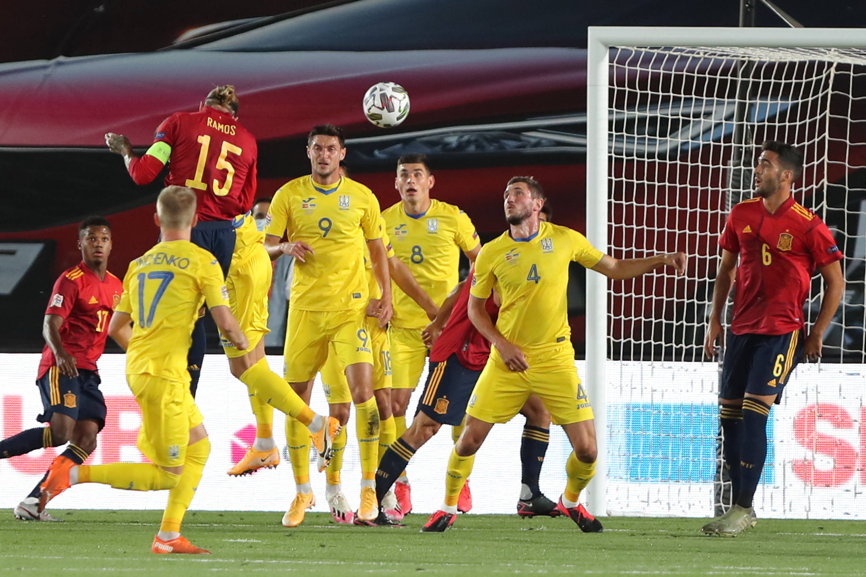 法国主场大胜乌克兰，小组出线形势乐观