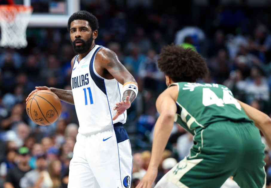 世俱杯参赛资格-NBA季前热身赛:雄鹿胜勇士取得首胜