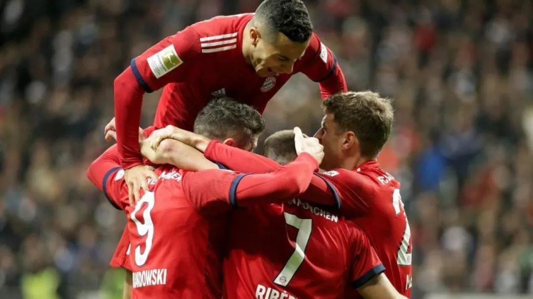 斯图加特客场告捷,终结连败僵局 斯图加特客场告捷,终结连败僵局