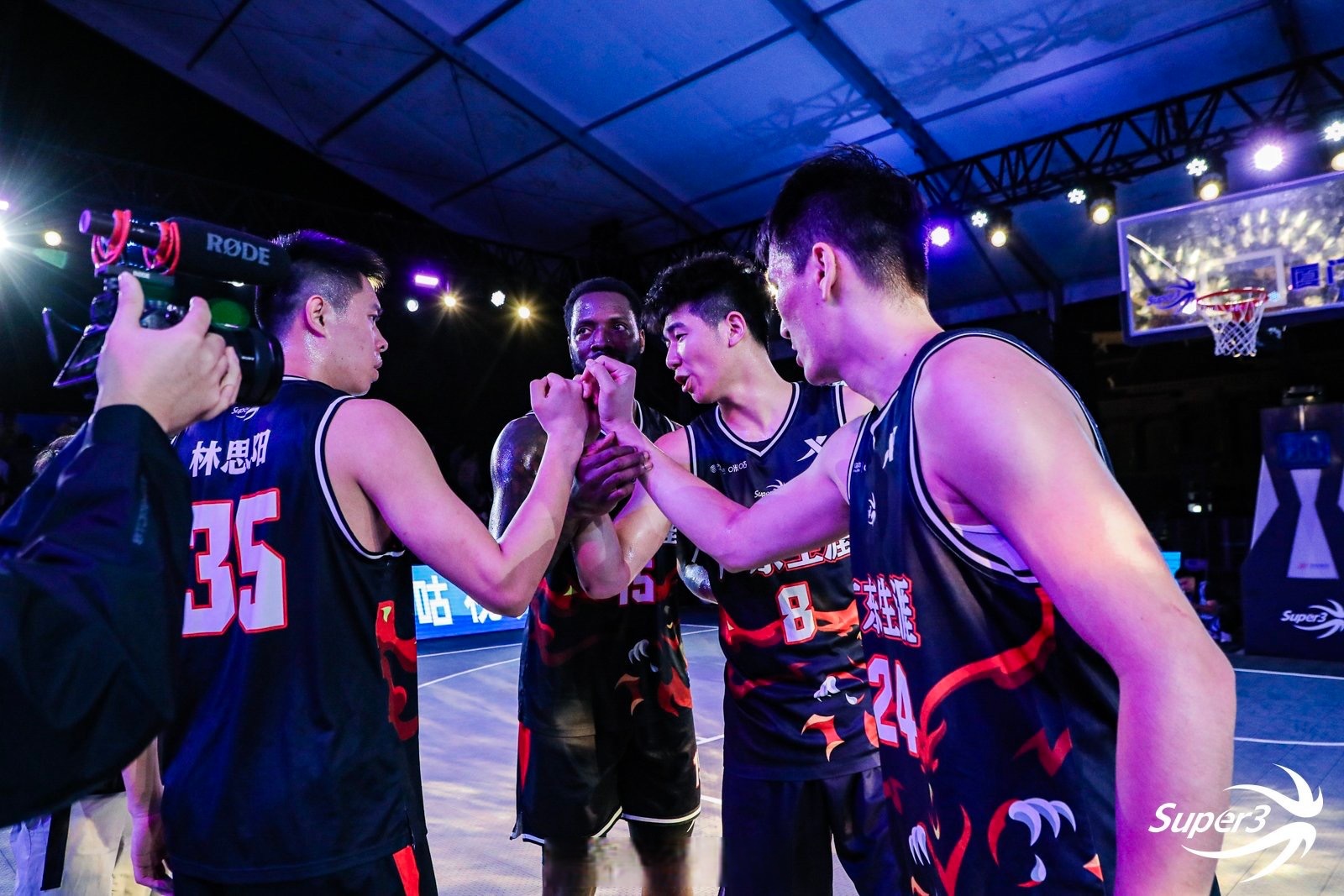 轻松取胜,球队三球大胜对手实现完美战绩 轻松取胜,球队三球大胜对手实现完美战绩