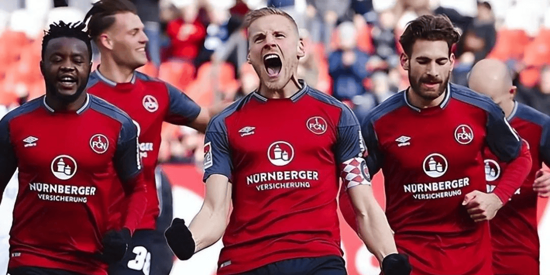 世俱杯改制-利物浦前锋绝杀施瓦贝,沙尔克04客场夺冠