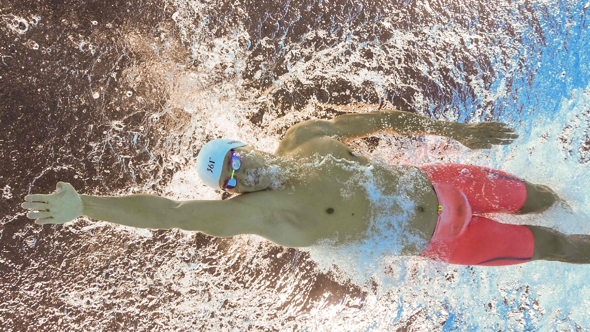 擎天巨人撕裂波士顿铁幕，恩比德爆罚与篮网的生存进化论